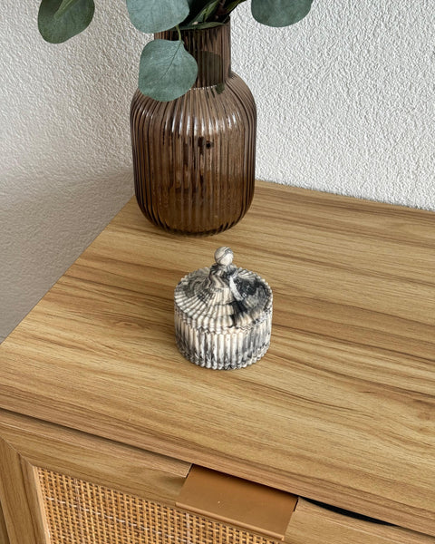 Petite boîte rayée