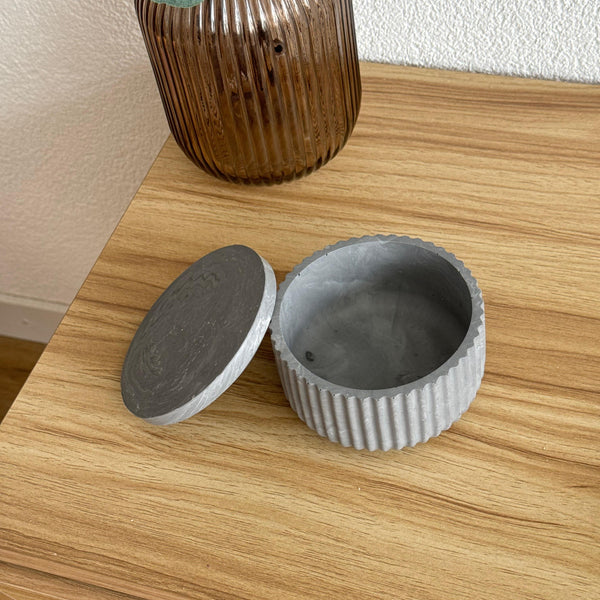 Boîte couvercle plat rayé