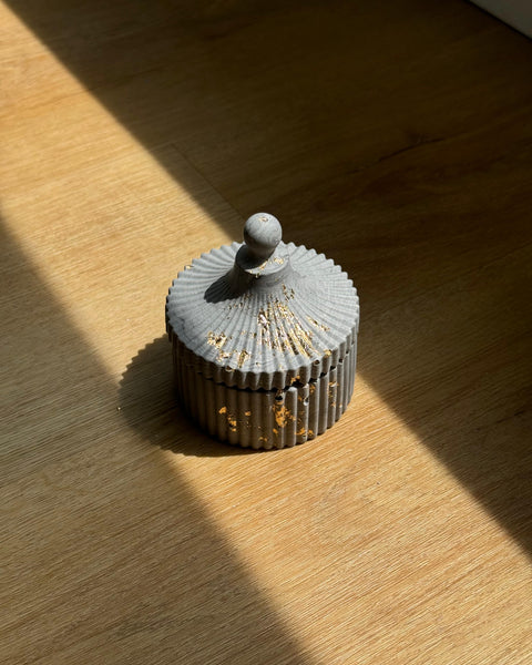 Petite boîte rayée