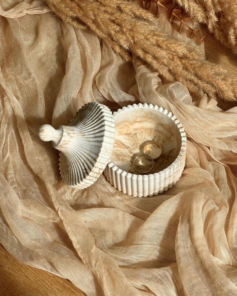 Boîte à bijoux rayée
