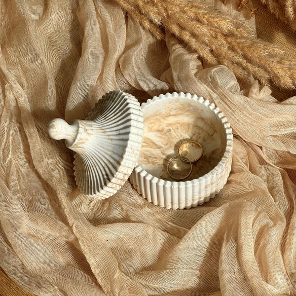 Boîte à bijoux rayée